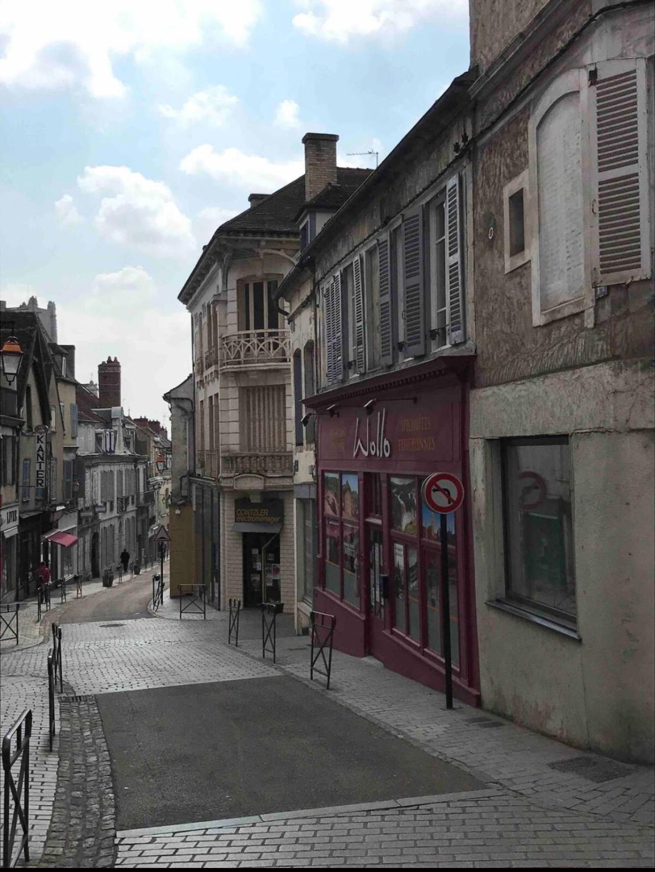 Auxerre Coeur De Ville Luaran gambar